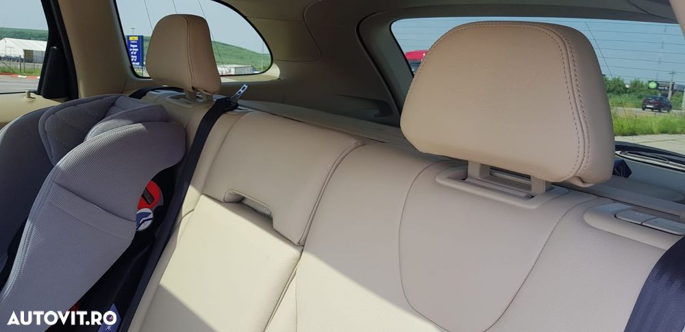 Volvo XC 60 D4AWD Kinetic - 6