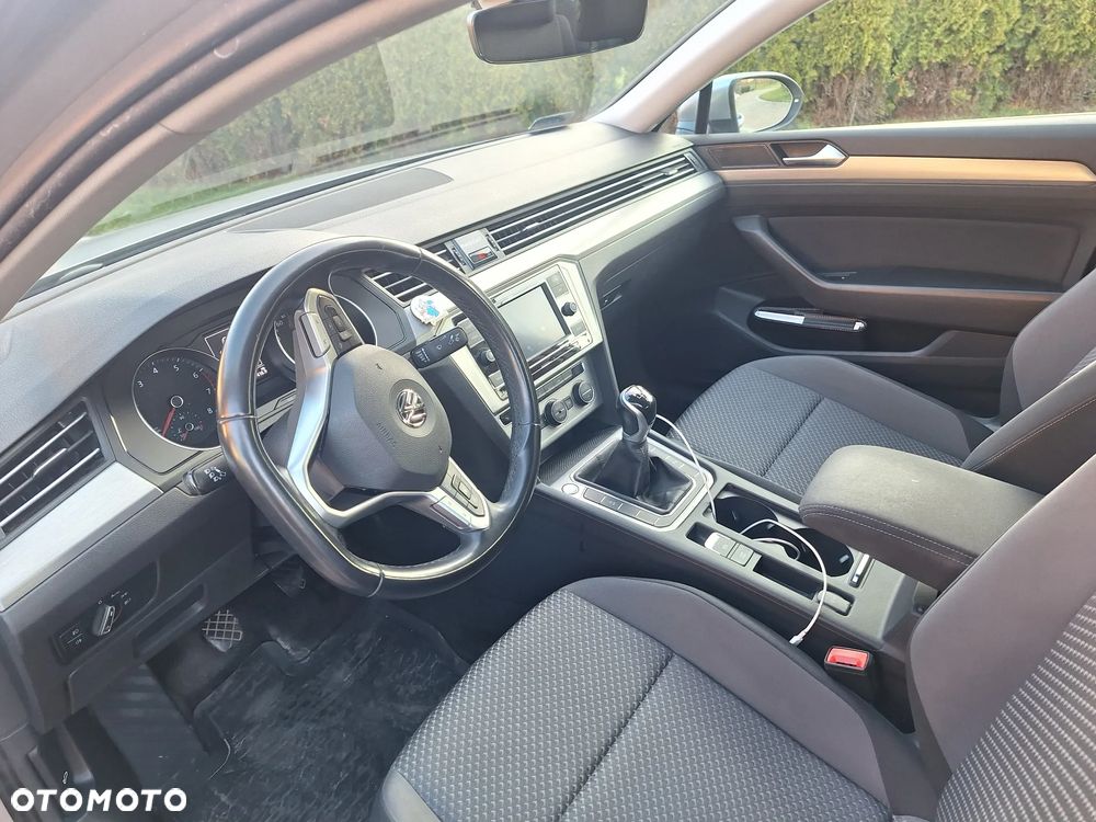 Volkswagen Passat 1.5 TSI EVO Essence - 10