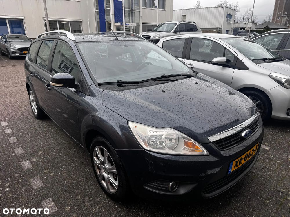 Ford Focus 1.6 16V Viva I - 1