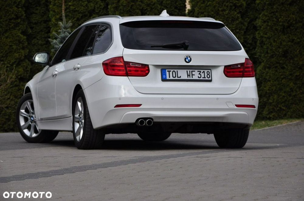 BMW Seria 3 330d xDrive Blue Performance Luxury Line - 22