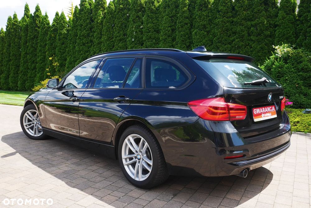 BMW Seria 3 318d Sport Line - 8