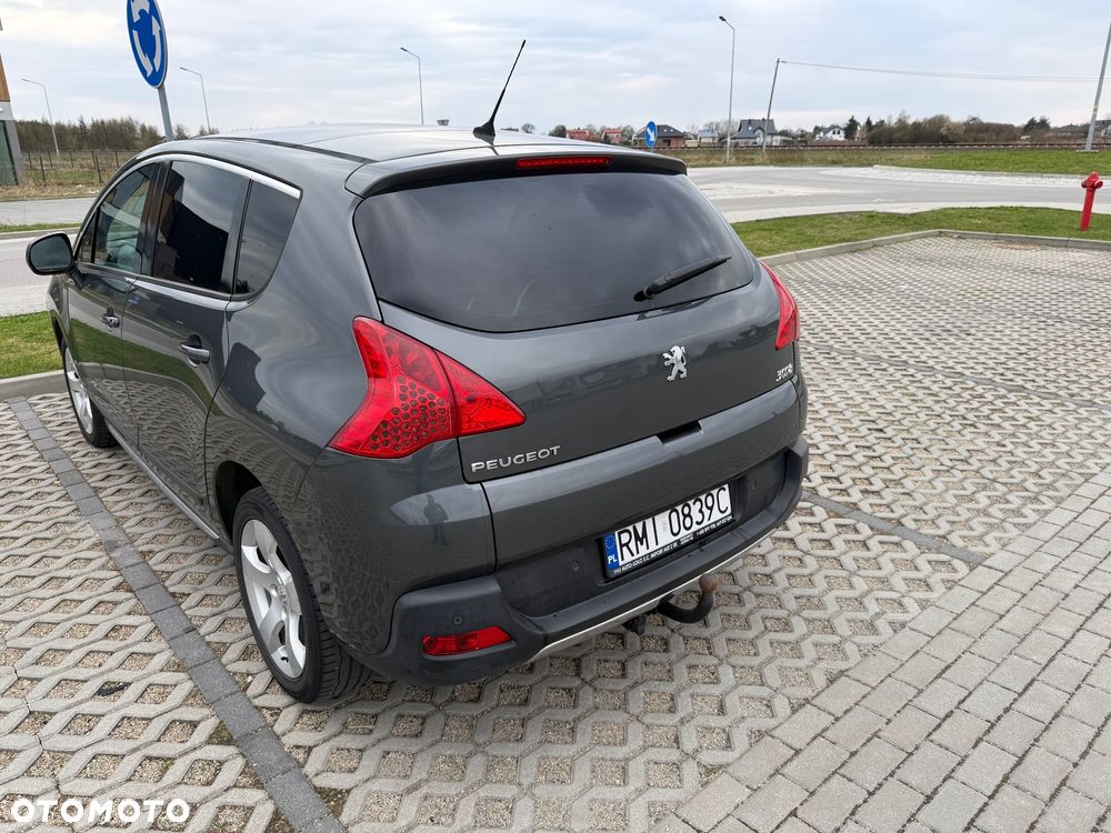 Peugeot 3008 HDi FAP 110 EGS6 Premium - 2
