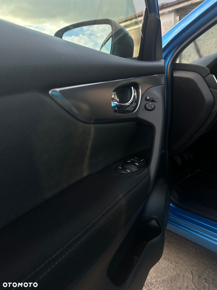 Nissan Qashqai 1.6 DIG-T N-Connecta - 20