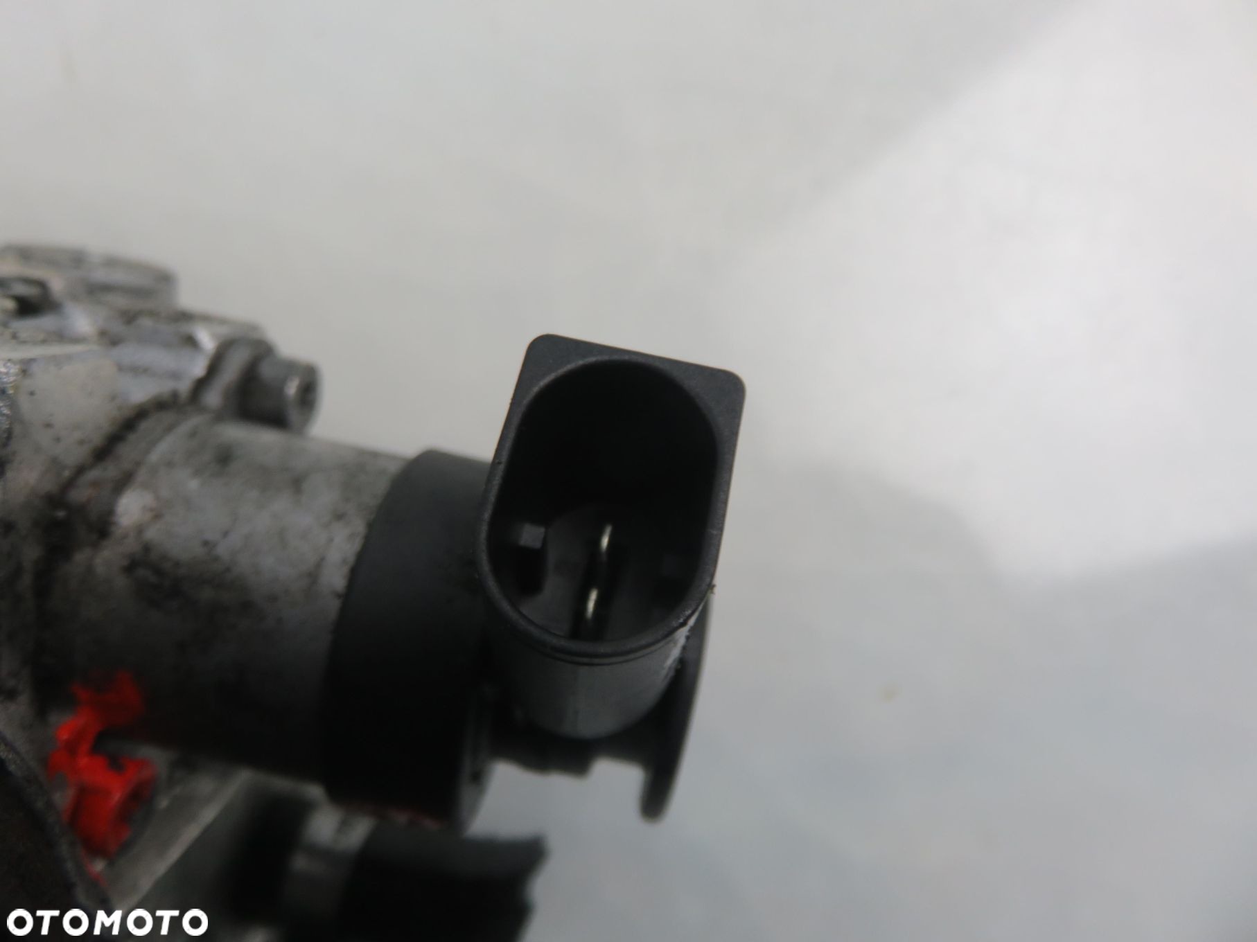 POMPA WTRYSKOWA BMW E91  316 d  0445010518 - 4