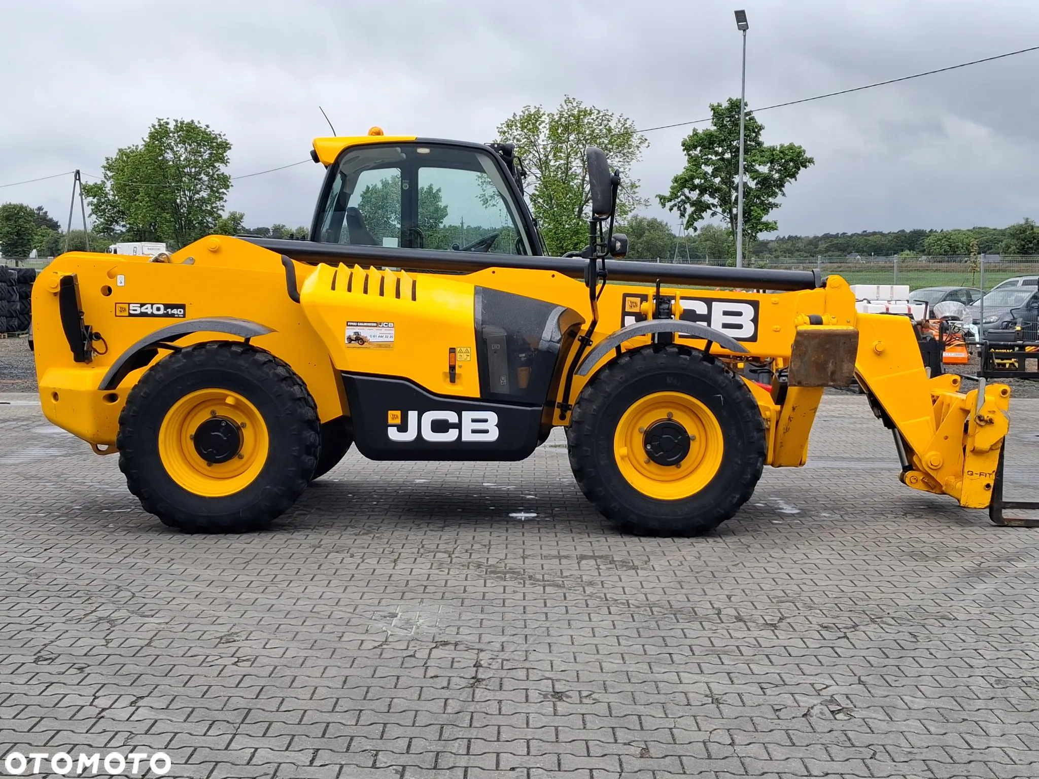 JCB 540 - 140 Hi Viz - 5