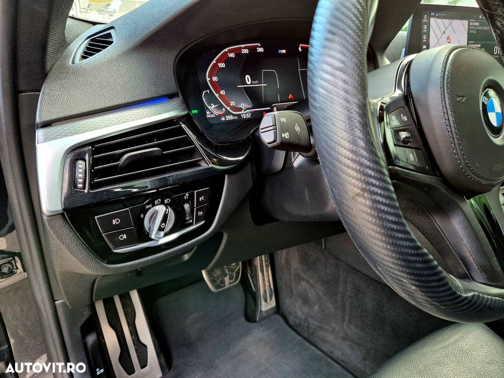 BMW Seria 5 520d xDrive AT MHEV - 26