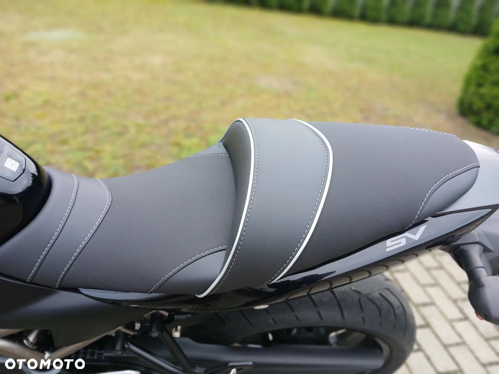 Suzuki SV - 16