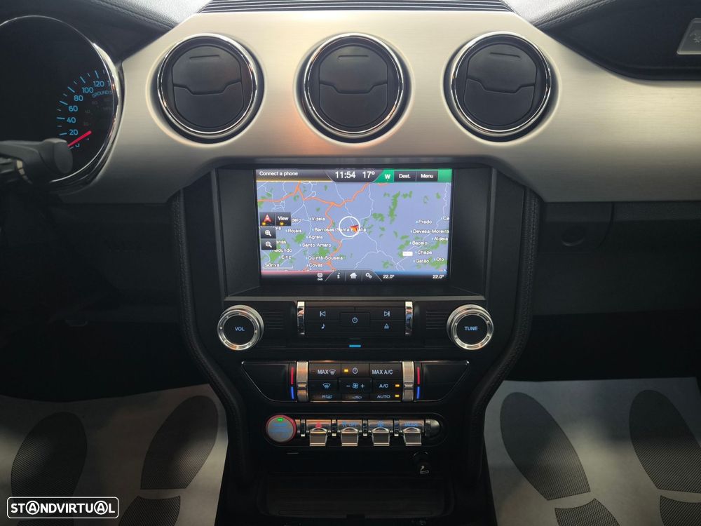Ford Mustang 2.3i EcoBoost - 13