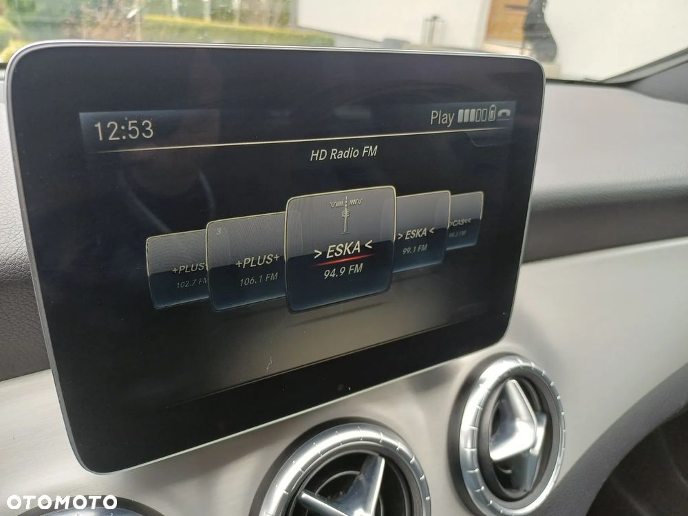 Mercedes-Benz CLA 250 4Matic 7G-DCT UrbanStyle Edition - 21