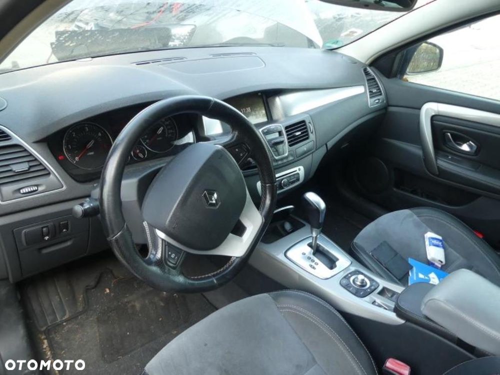 Renault Laguna dCi 175 FAP GT - 9