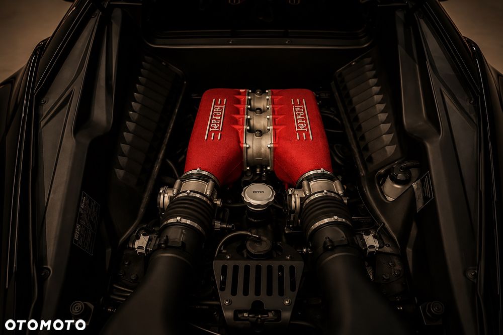 Ferrari 458 Italia - 15