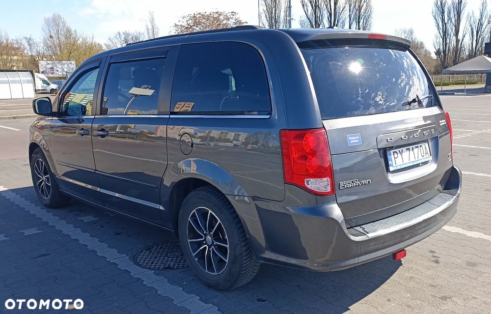 Dodge Grand Caravan 3.6 R/T - 5