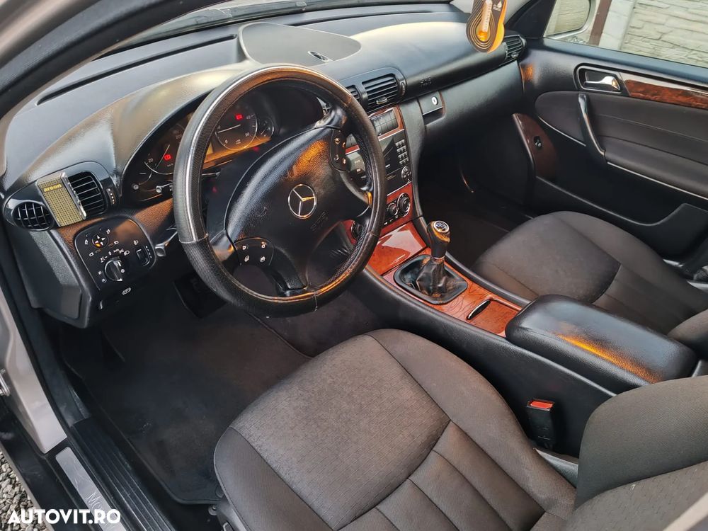 Mercedes-Benz C - 10