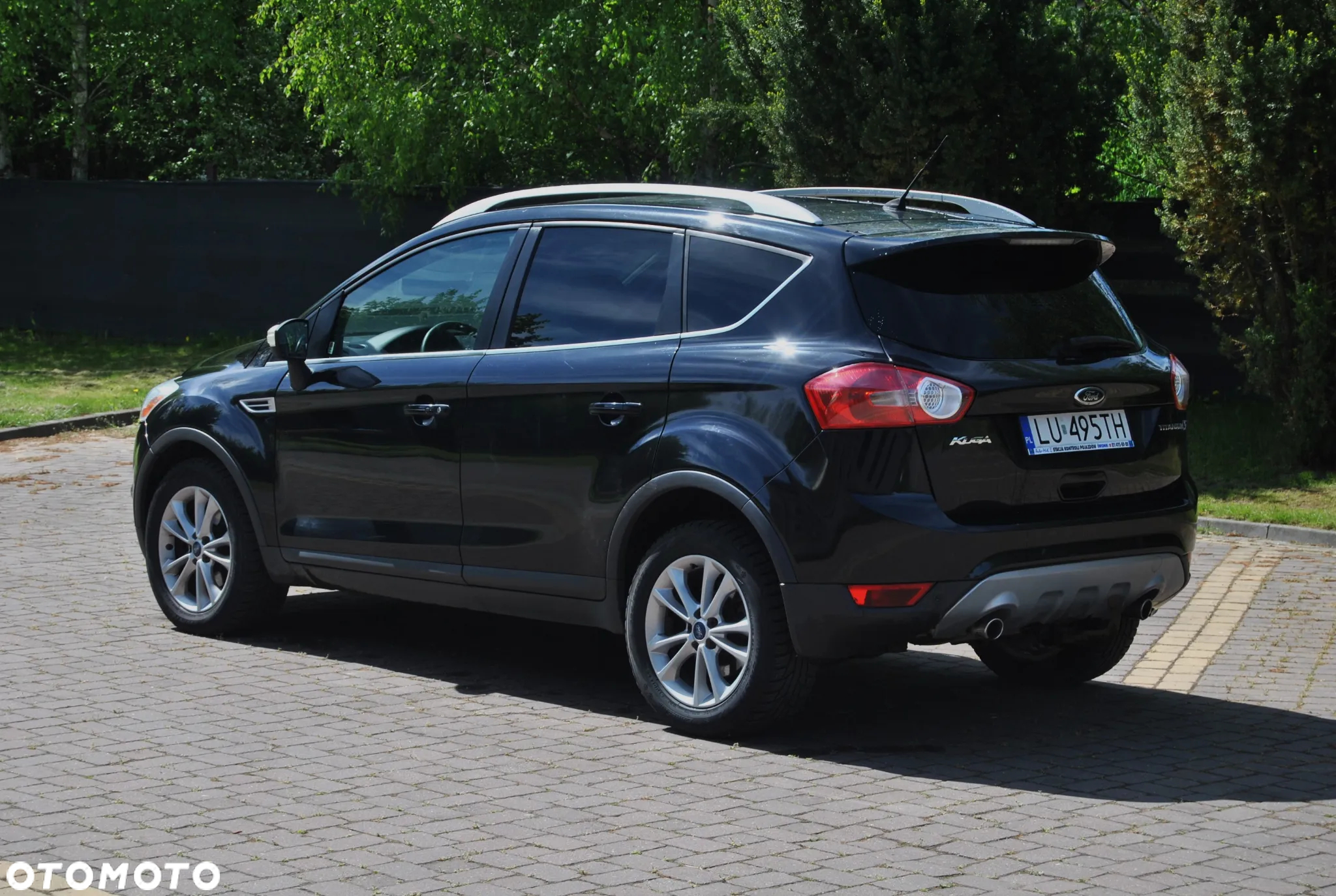 Ford Kuga 2.0 TDCi 4WD Titanium - 4