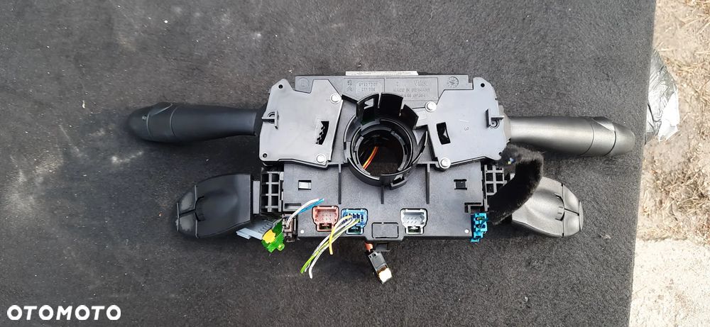 Peugeot 407  Przełącznik zespolony pająk pod kierownicę Taśma zwijak poduszki 96473051xt 203.681 281859 96611303xt 204.134 - 12