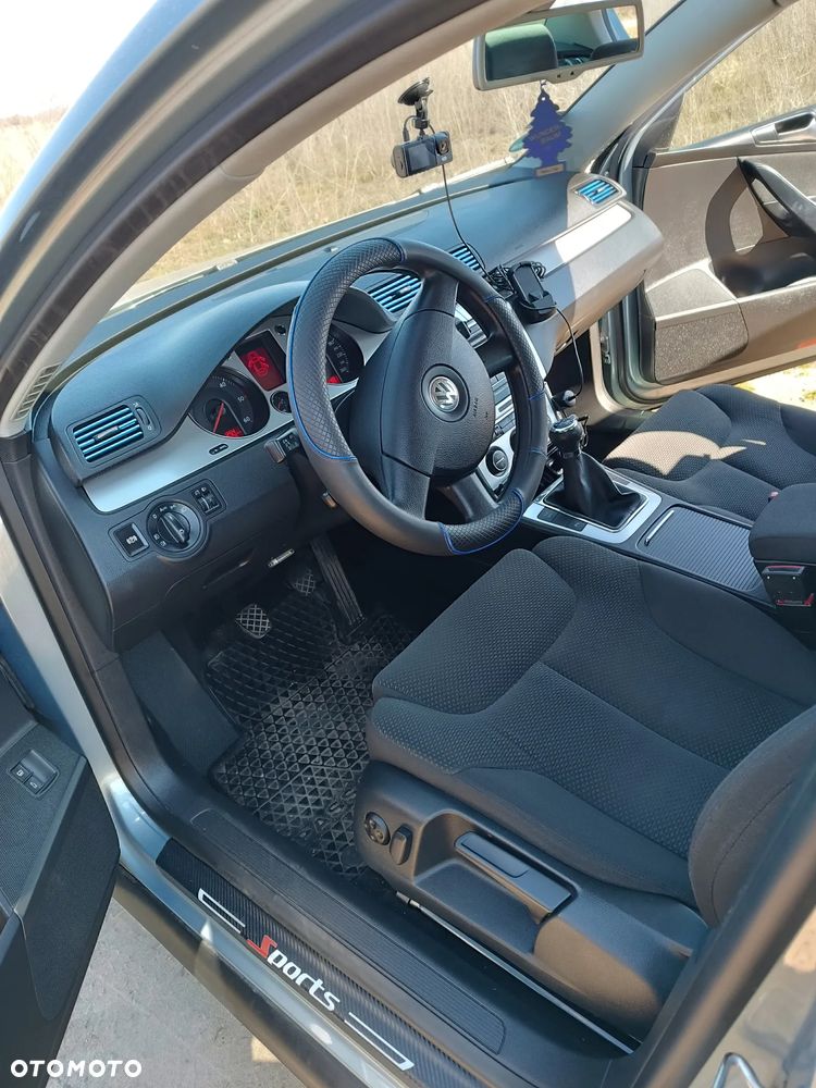 Volkswagen Passat 2.0 TDI Trendline - 10