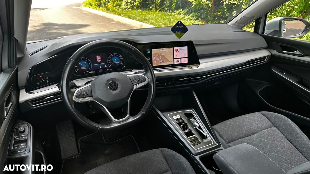 VOLKSWAGEN Golf 2021 — imagine 21