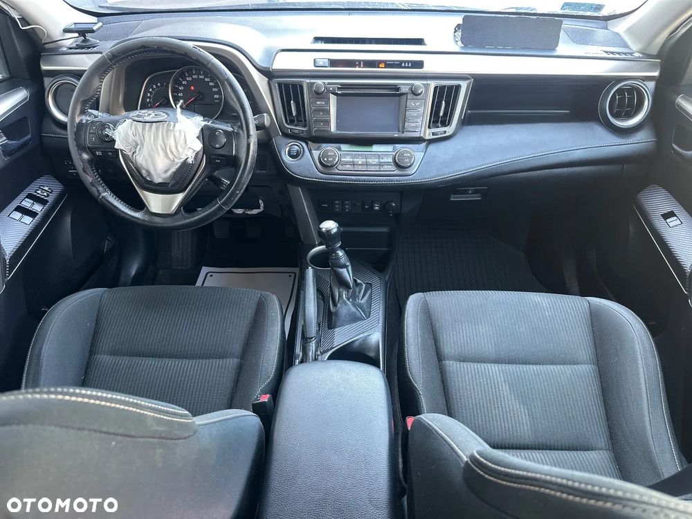 Toyota RAV4 2.0 Active 4x4 - 34