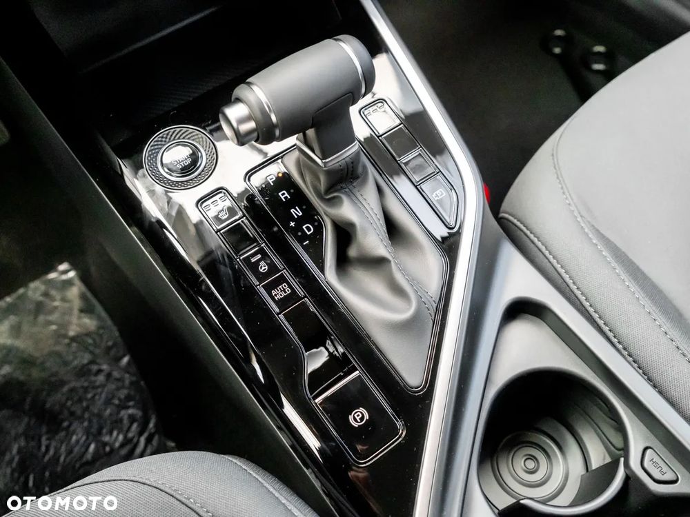 Kia Niro 1.6 GDI Hybrid M - 26