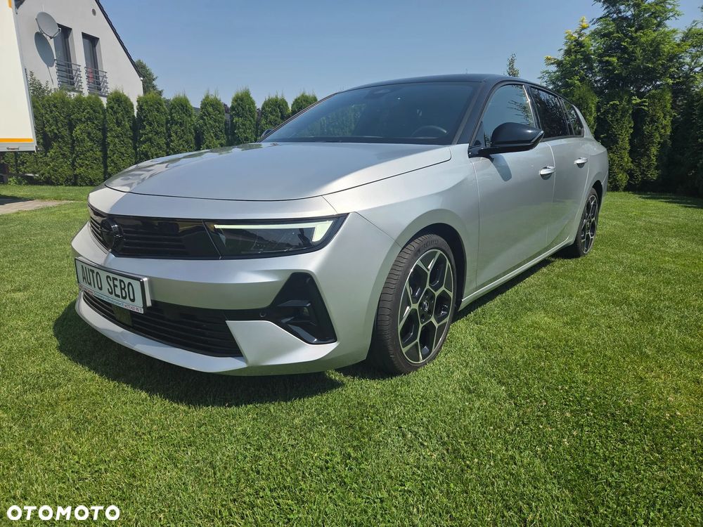 Opel Astra 1.2 Turbo Automatik GS - 2