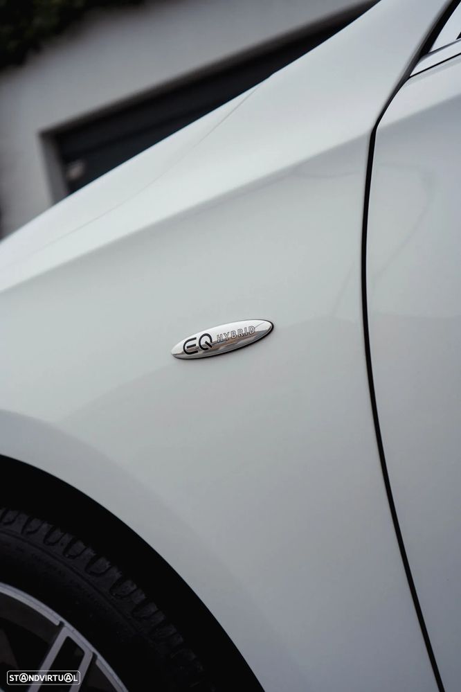 Mercedes-Benz A 250 e AMG Line - 28