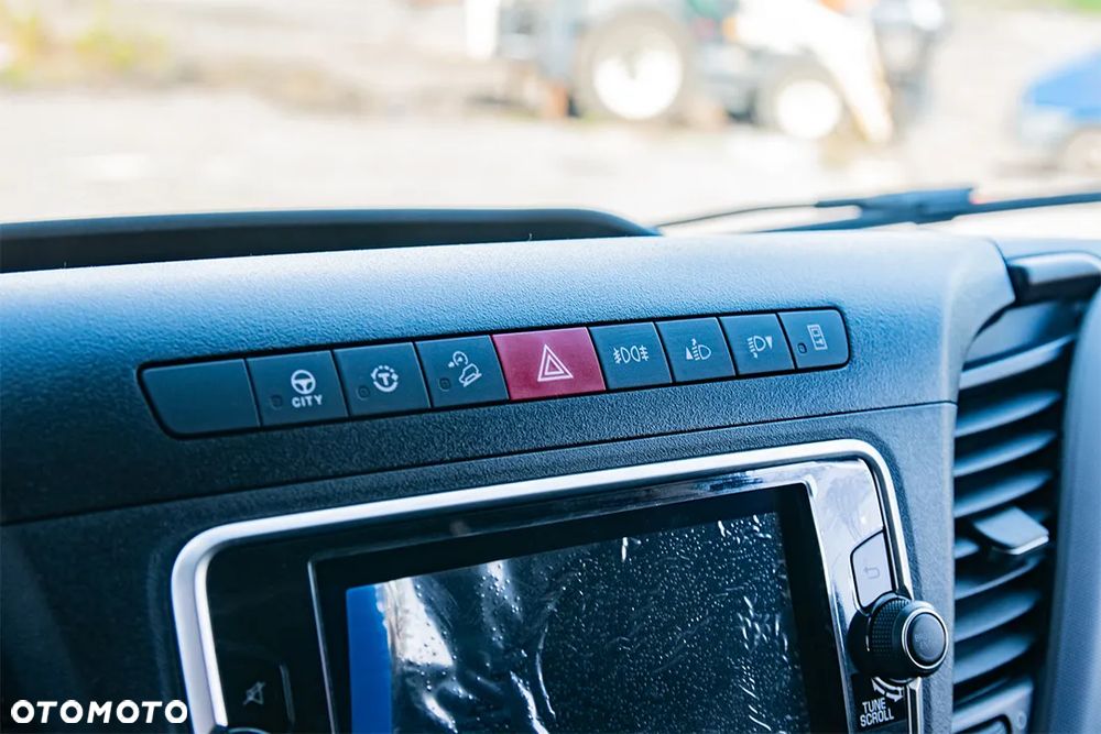 Iveco Daily 70C18HA8/P Hi-Matic Autolaweta 180KM - 30