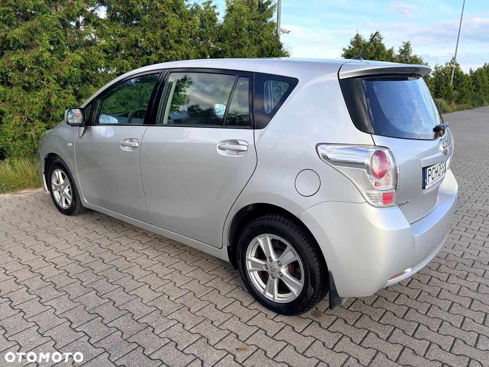 Toyota Verso 2.0 D-4D Life - 6