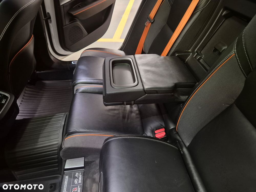 Volvo V90 Cross Country T6 AWD Ocean Race - 26