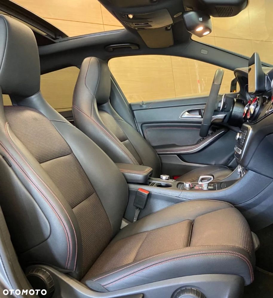 Mercedes-Benz CLA AMG 45 4-Matic - 22