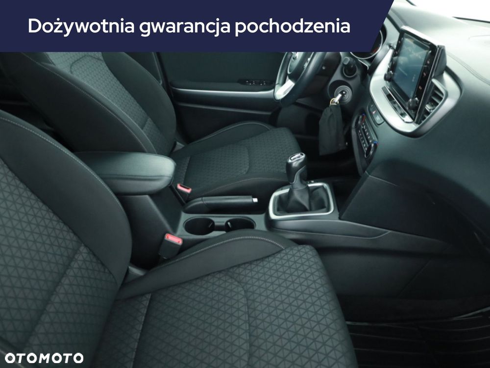 Kia Ceed - 9