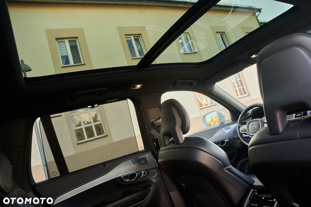 Volvo XC 90 D5 SCR AWD R-Design 7os - 28