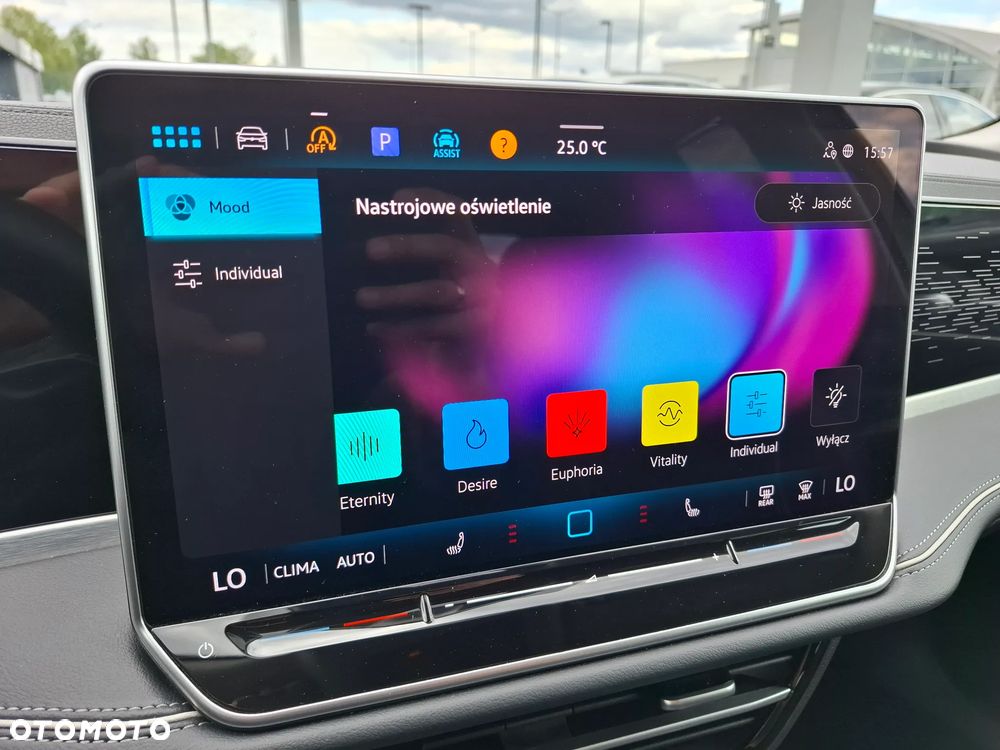 Volkswagen Passat Variant 2.0 TDI SCR Elegance DSG - 20