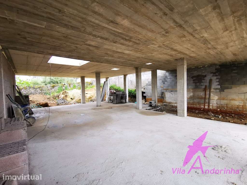 Moradia T3 - Conforto, elegância e qualidade apenas a 15 minutos da... - Grande imagem: 4/9