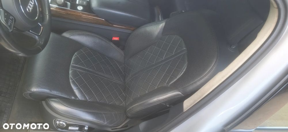 Audi A8 4.2 TDI Quattro - 10