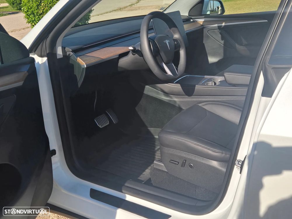 Tesla Model Y Performance Tração Integral - 11