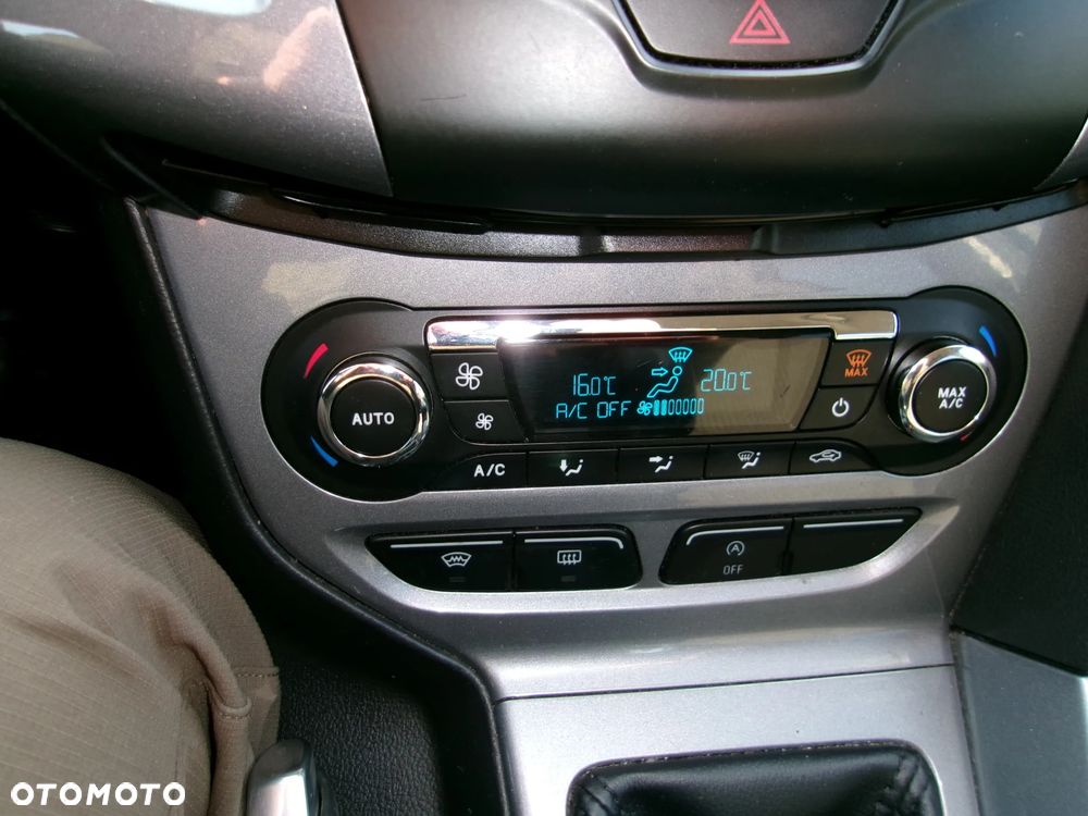 Ford Focus 1.6 TDCi DPF Titanium - 8