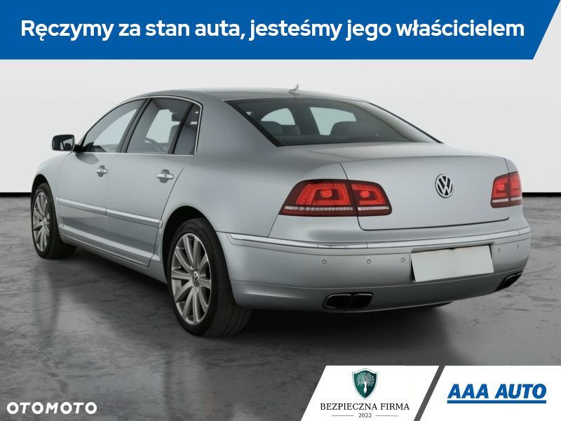Volkswagen Phaeton - 6