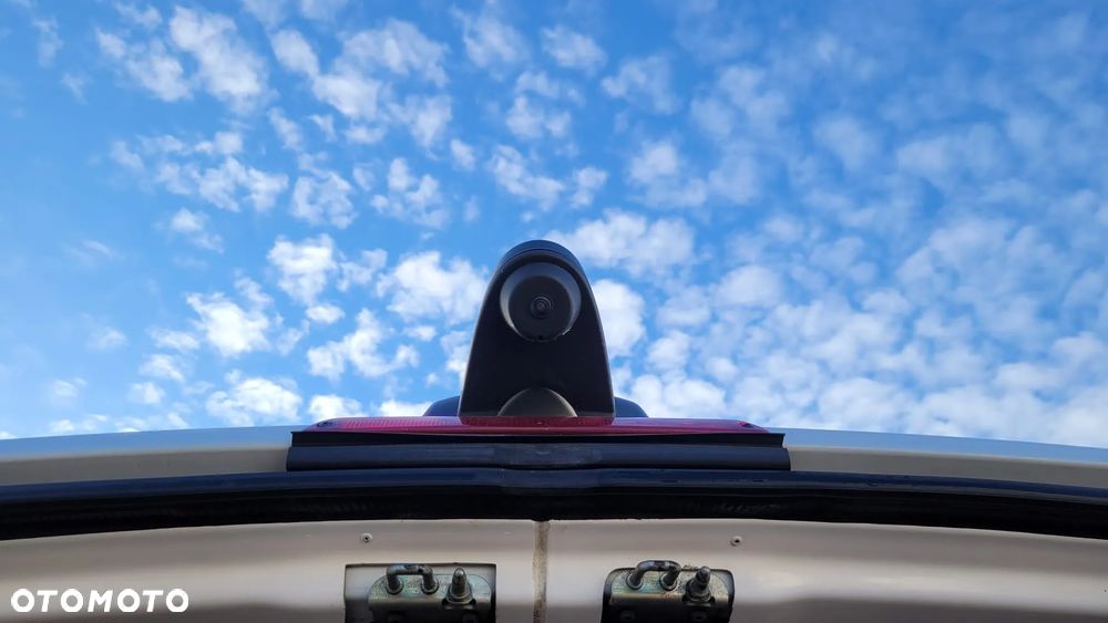 Mercedes-Benz Sprinter - 23