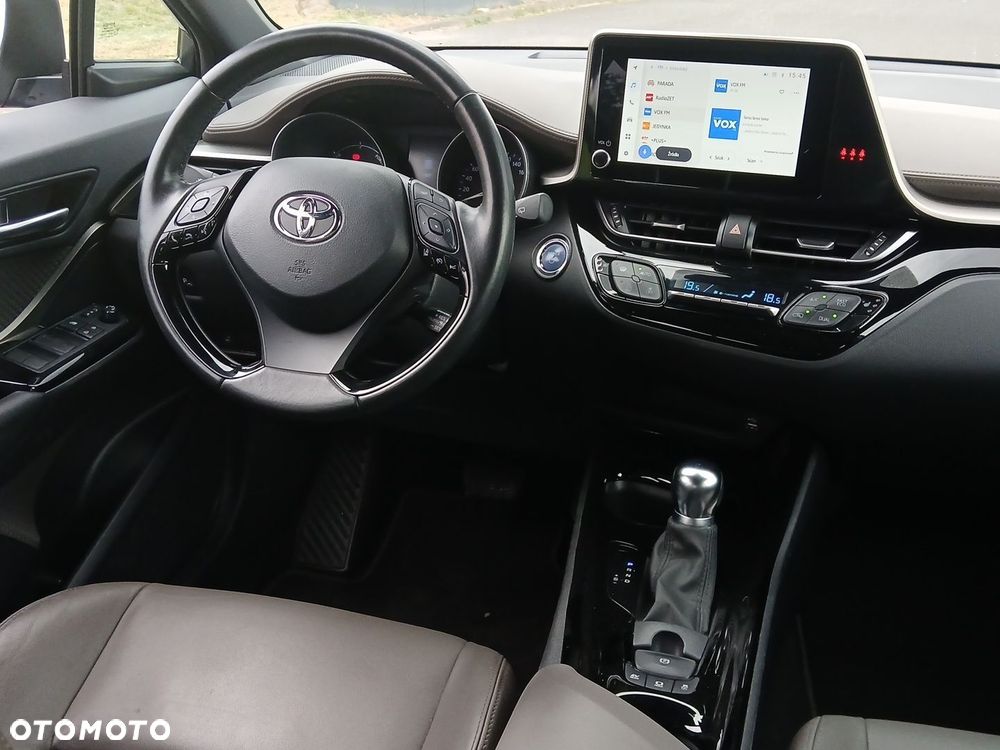 Toyota C-HR 2.0 Hybrid Executive - 17