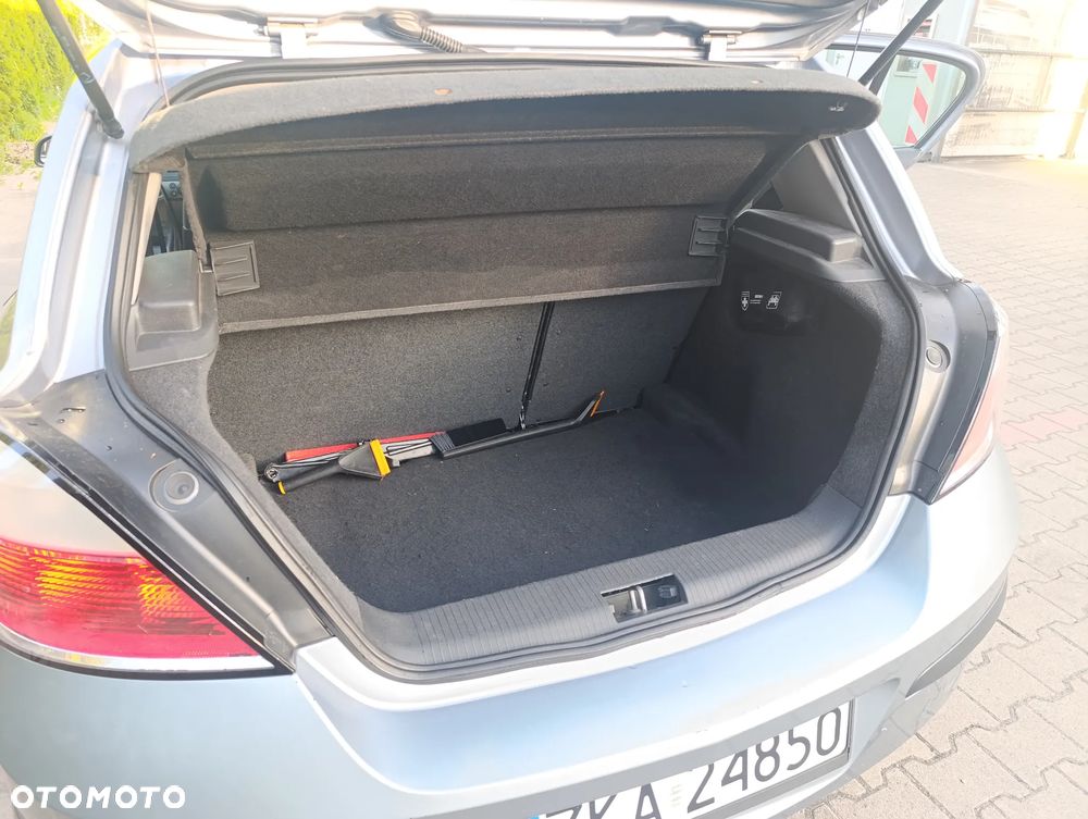Opel Astra 1.4 Enjoy - 17