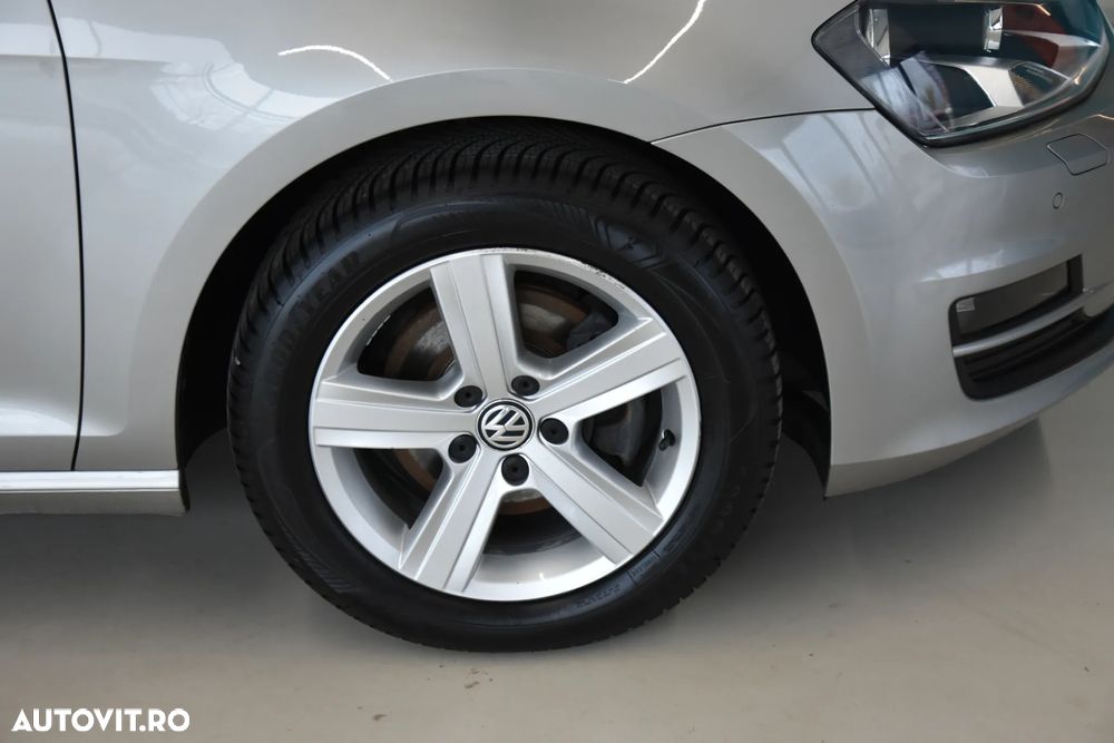 Volkswagen Golf 1.2 TSI BlueMotion Technology Comfortline - 19