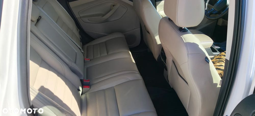 Ford Escape 2.0 EcoBoost AWD Titanium - 8