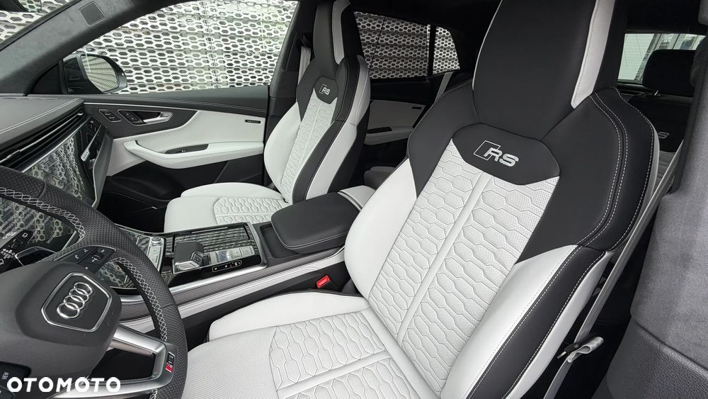Audi RS Q8 - 14
