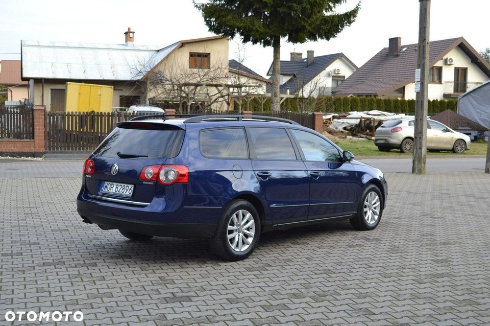Volkswagen Passat - 16