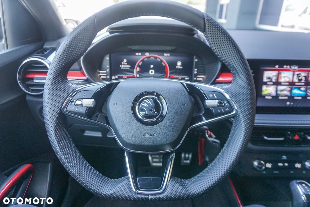 Skoda Fabia 1.0 TSI Monte Carlo DSG - 11