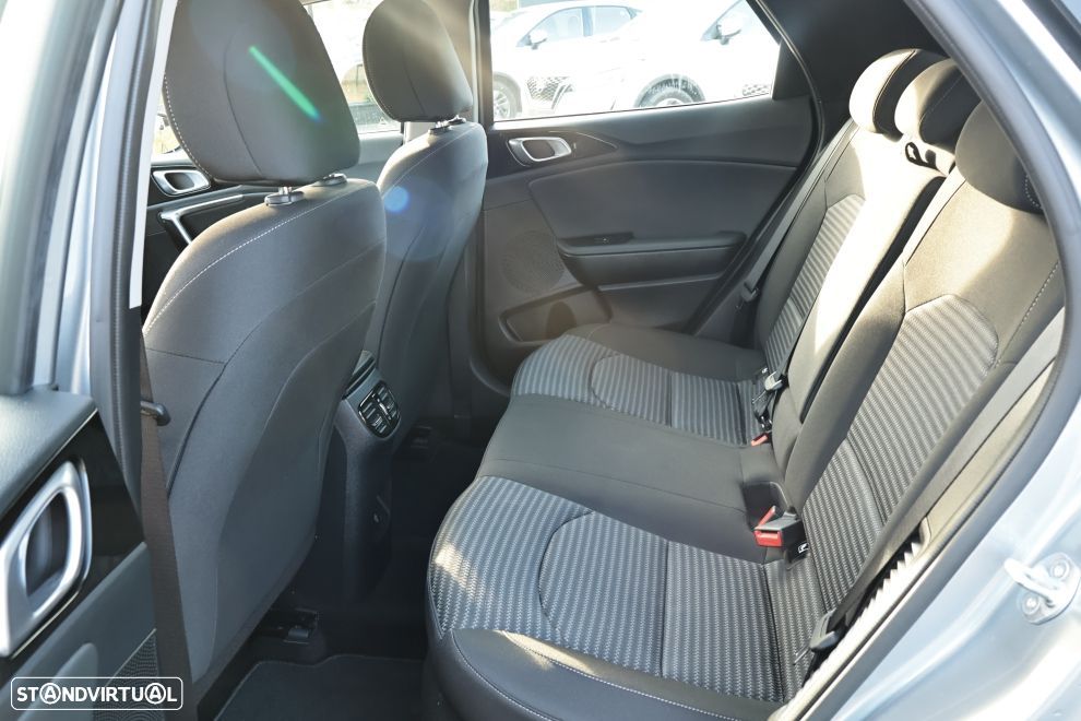 Kia XCeed 1.6 GDi PHEV Drive - 18