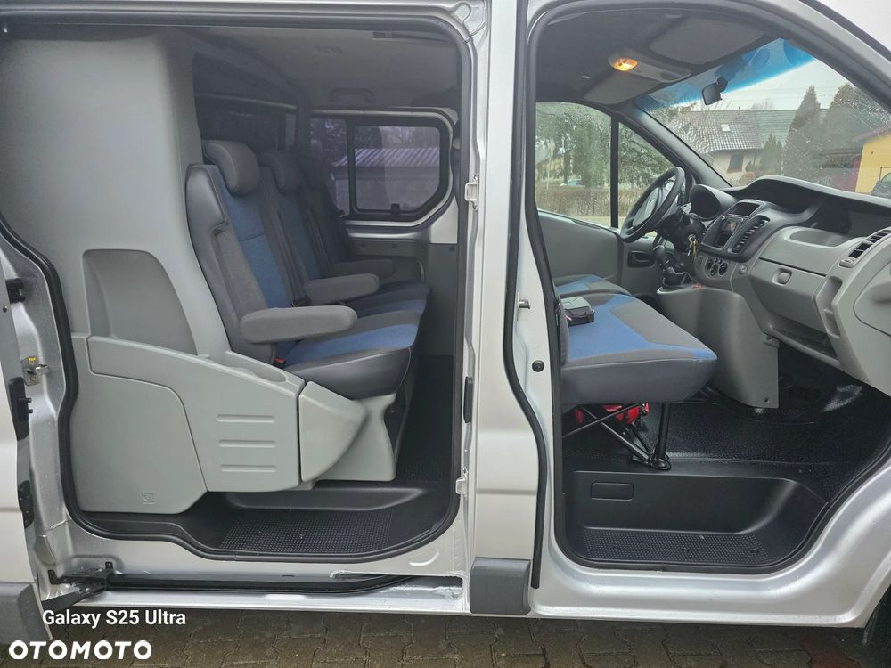 Renault Trafic - 18