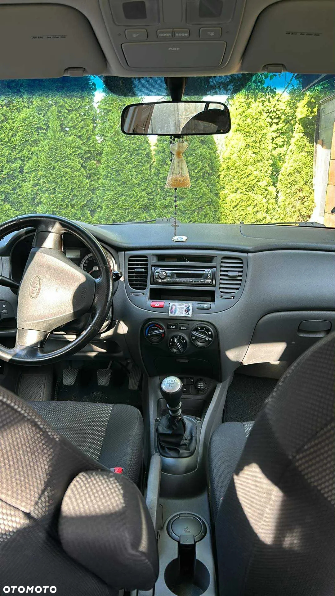 Kia Rio - 2