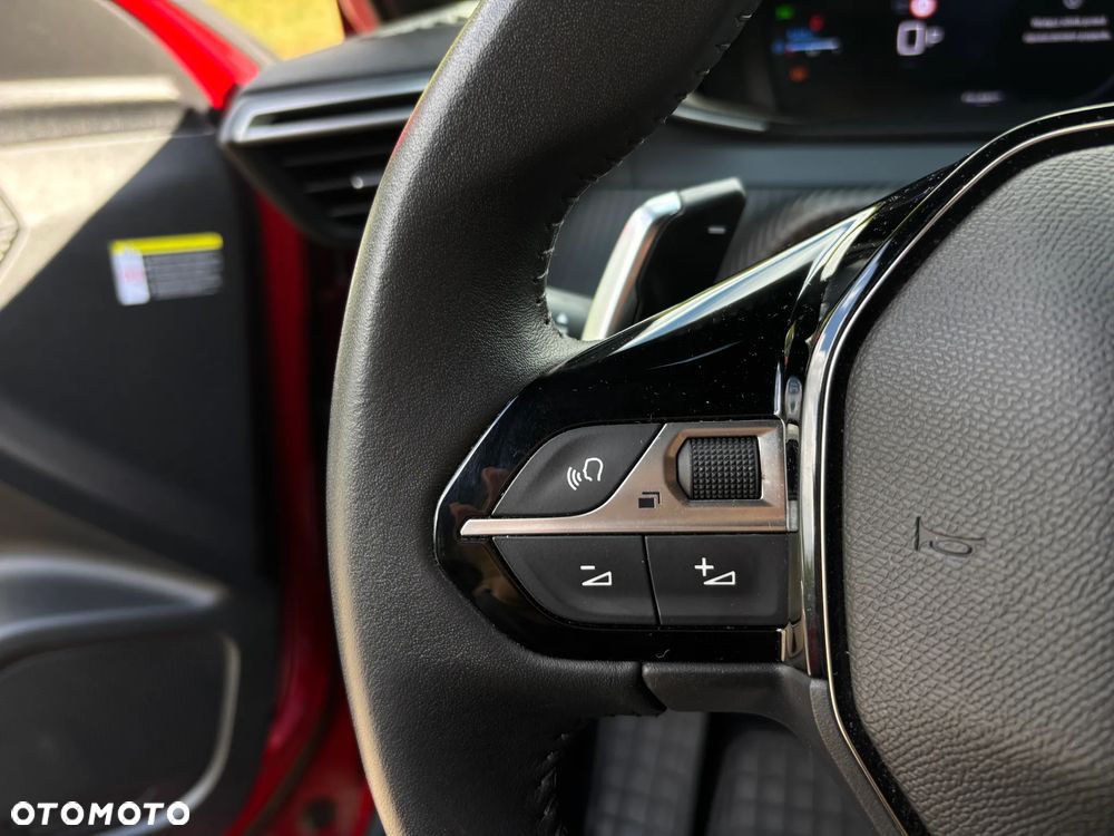 Peugeot 2008 PureTech 130 Allure S&S EAT8 - 14