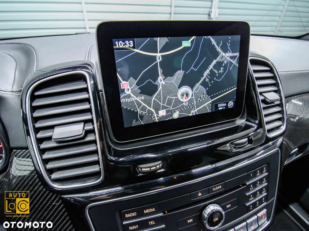 Mercedes-Benz GLS - 22